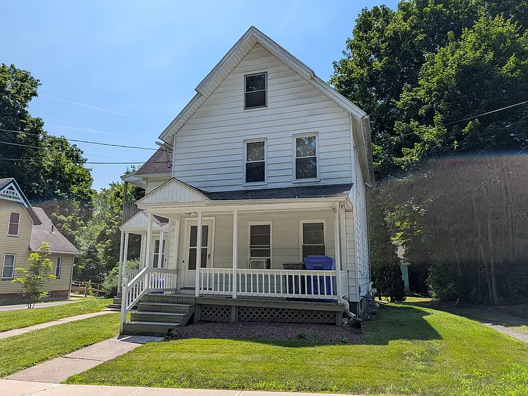 28 Walnut St #2 — Photo 18