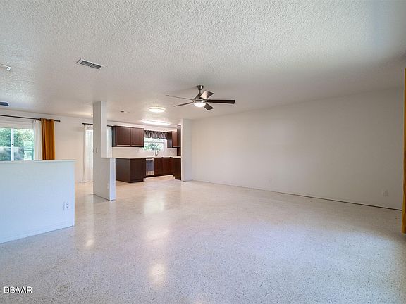 5th image of 126 Fairwood Cir