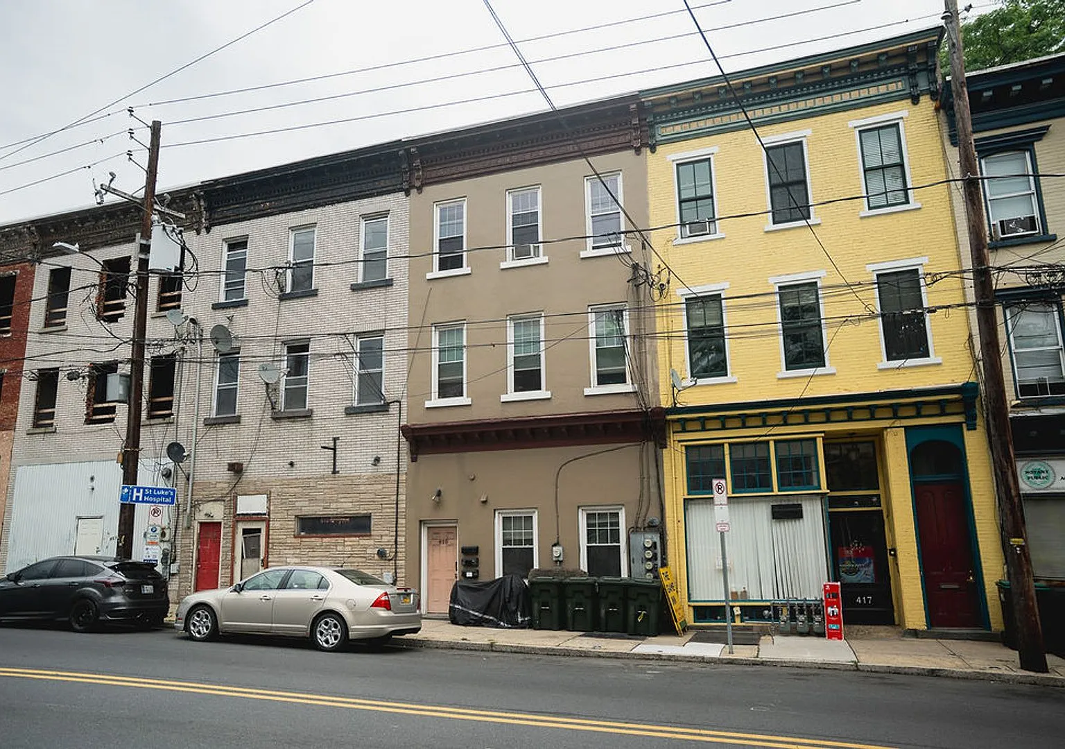 415 Wyandotte Street — Photo 1