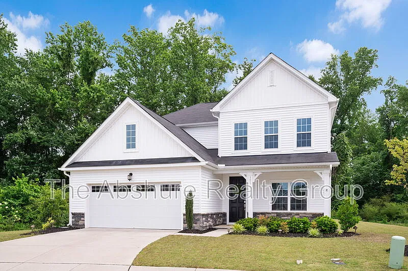 121 Barnwell Loop