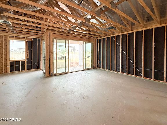 5th image of 9538 W TAMARISK Avenue