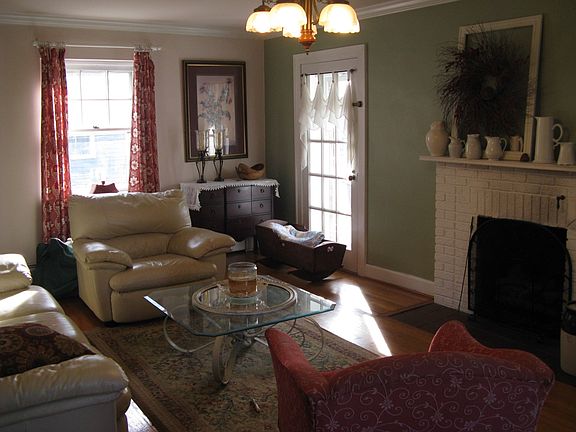 3rd image of 302 N Market St