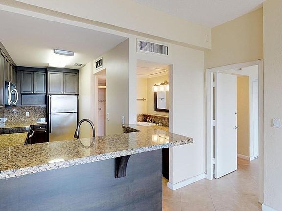 2nd image of 11114 Biscayne Blvd