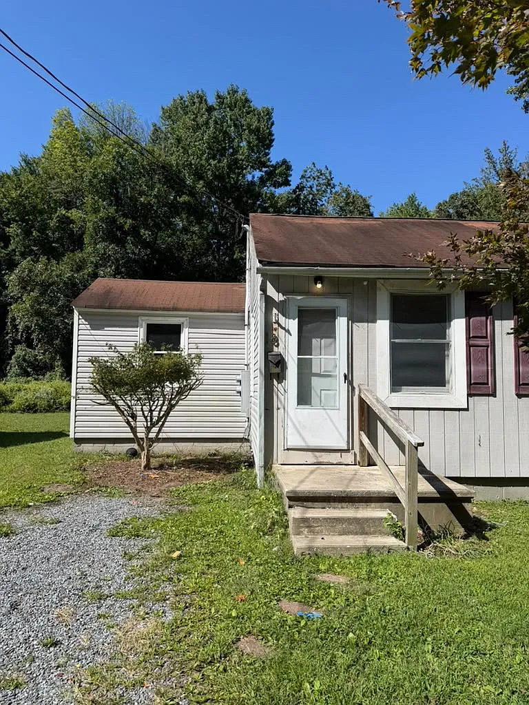 2 bed, $1,650 — Photo 1