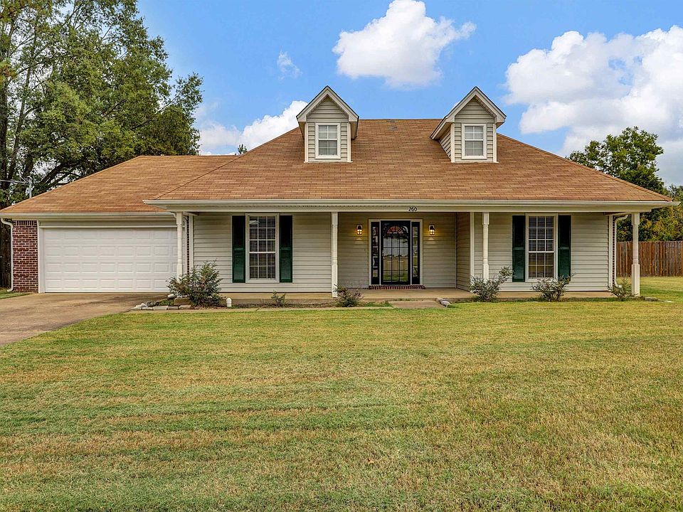 1st image of 260 Cotton Bend Dr