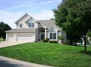700 SW Trailpark Ct, Lees Summit, MO 64081
