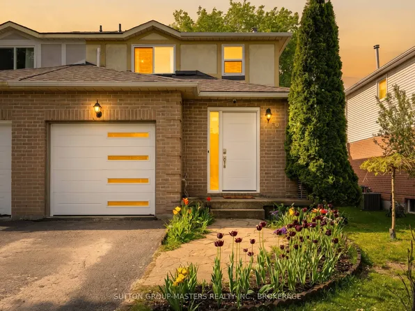 35 Rose Abbey Dr, Kingston, ON K7K 6W1