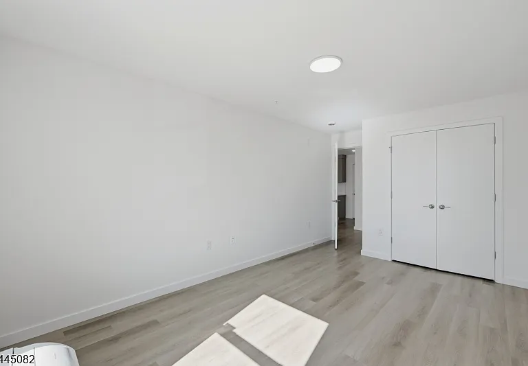 566 Springfield Ave #304 — Photo 3
