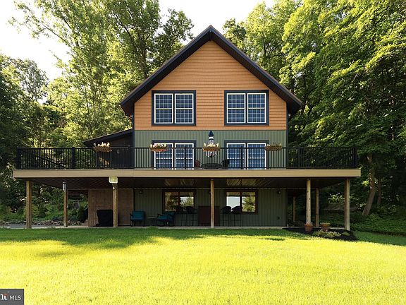 2nd image of 226 Strawberry Hill Rd