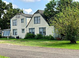 1601 Elgin Ave, Nederland, TX 77627
