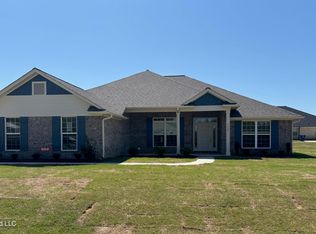 7840 Mary McCoy Dr, Horn Lake, MS 38637