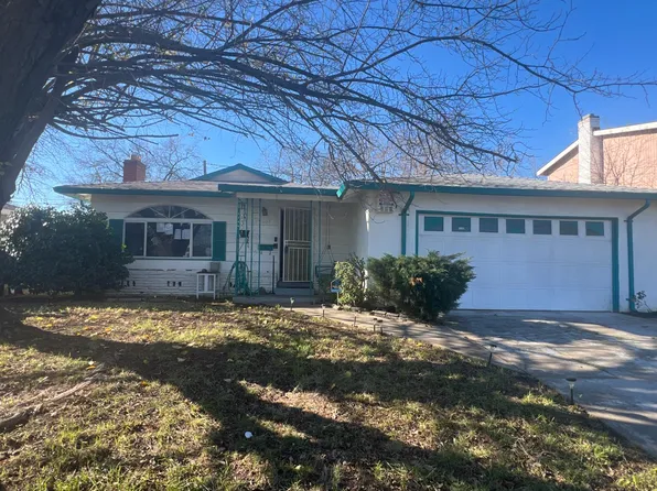 3255 Nareb St, Sacramento, CA 95838