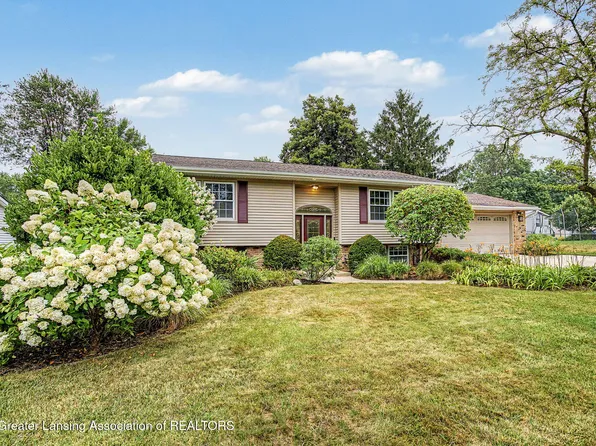 2612 Brahms Ave, Portage, MI 49024