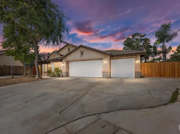 10718 Pinebrook Falls Dr, Bakersfield, CA 93312