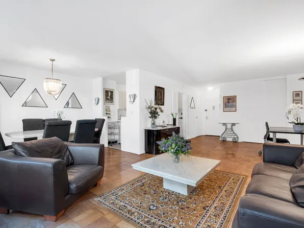 140 West End Avenue image 1 of 6