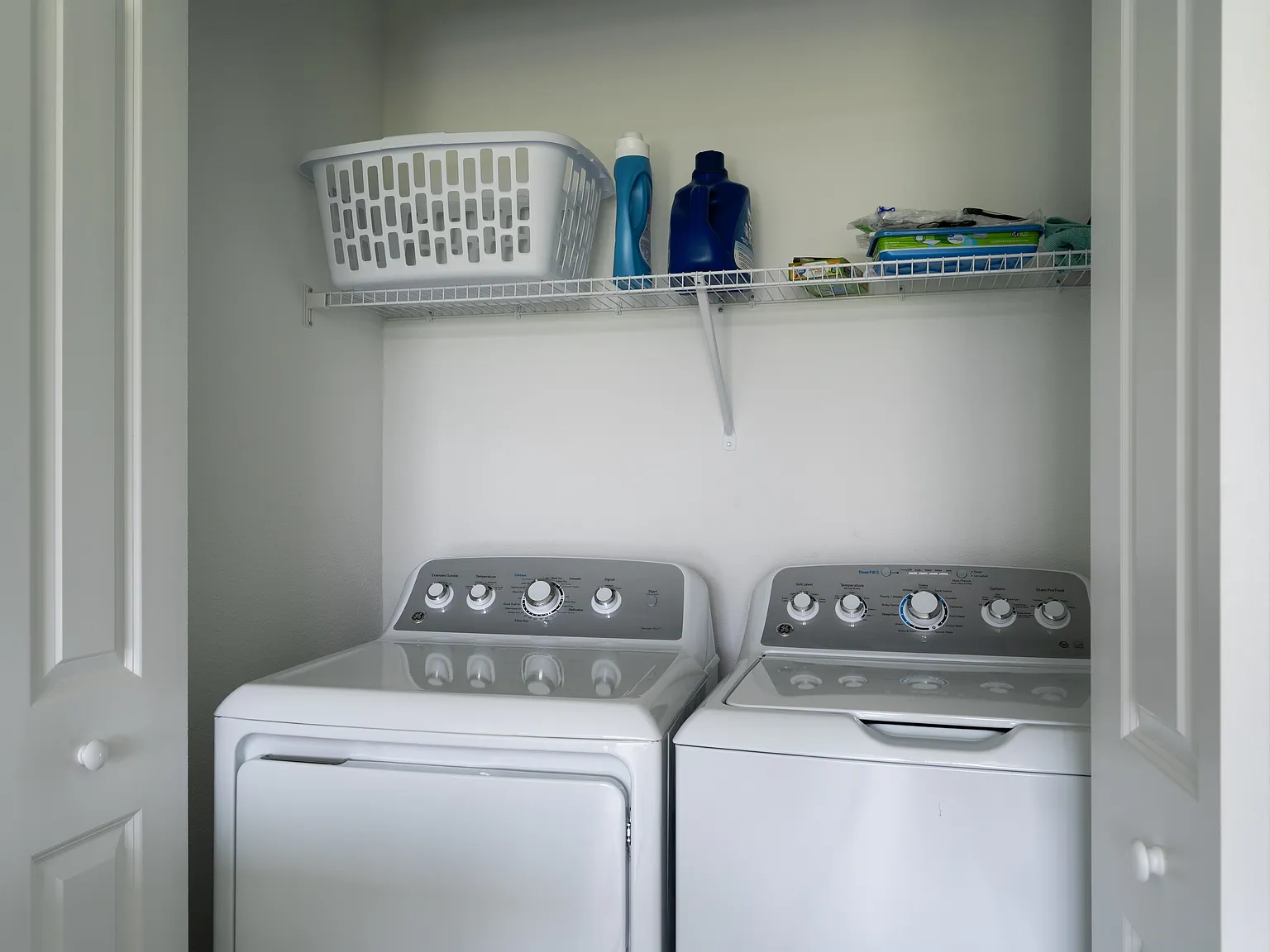 3 bed, 1378 sqft, $2,000 — Photo 3
