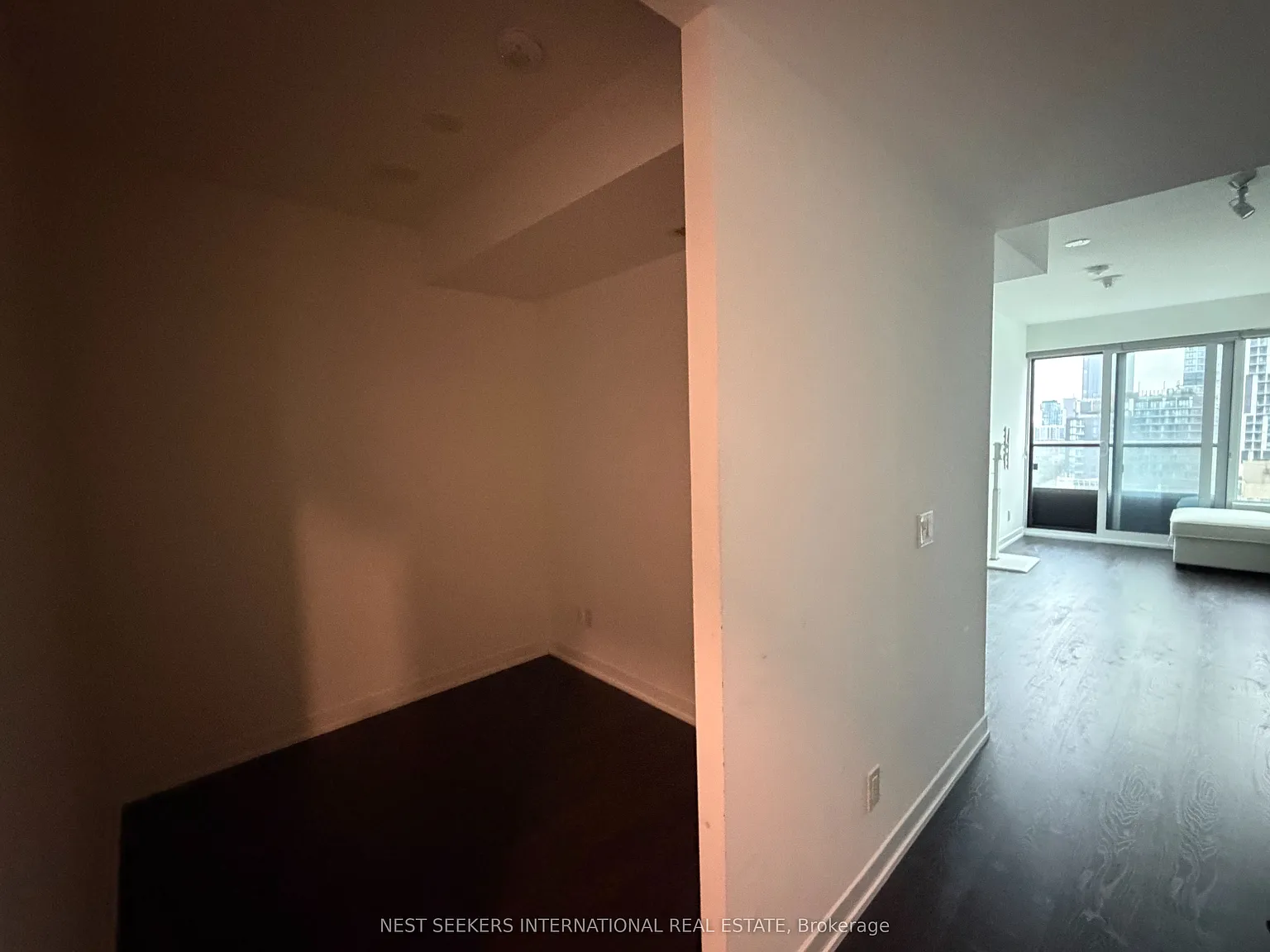 2 bed, $2,350 — Photo 4