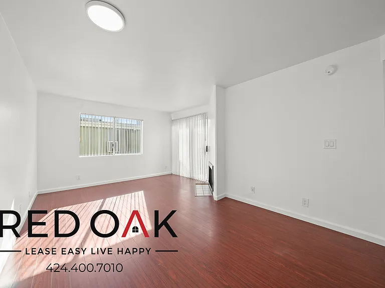 937 10th St #7 — Photo 8