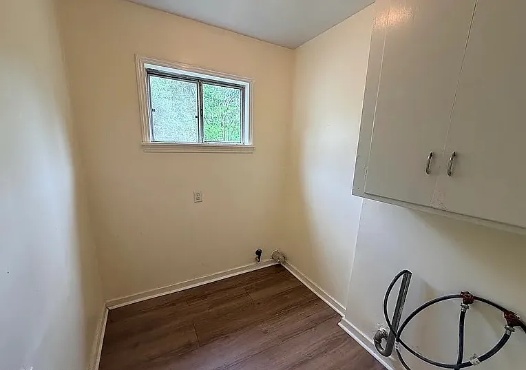 3148 Sylvester Dr — Photo 10