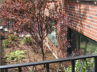 370 Harvard St #4A, Cambridge, MA 02138