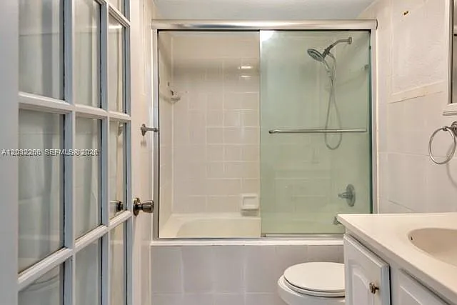 2735 W 52nd St #402 — Photo 12