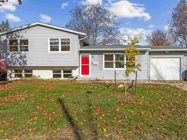 3116 Friendship St, Iowa City, IA 52245