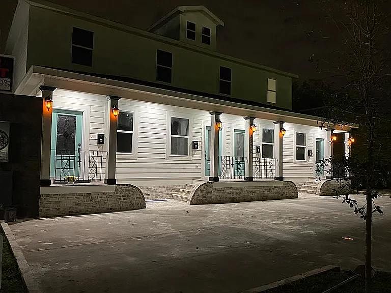 1st image of 3572 Martinique Ave #C