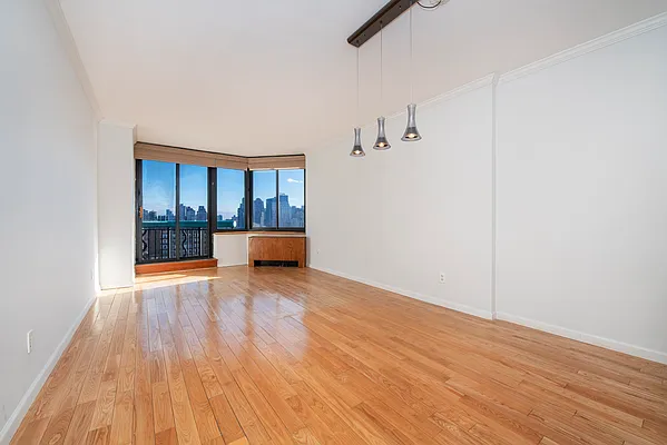 Rented by Brown Harris Stevens | media 14