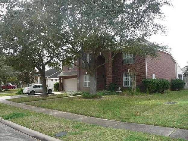 1939 Misty Falls Ln