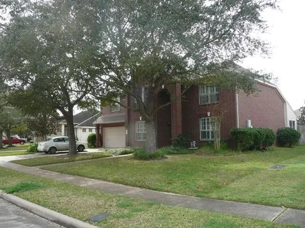 1939 Misty Falls Ln, Richmond, TX 77406