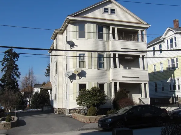 9 Greendale Ave, Worcester, MA 01606