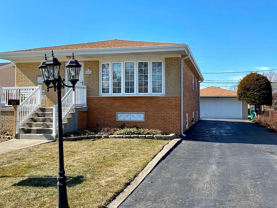 Beautiful well kept raised ranch.