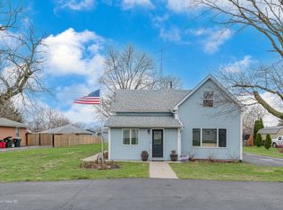 311 N Cedar St, Gardner, IL 60424