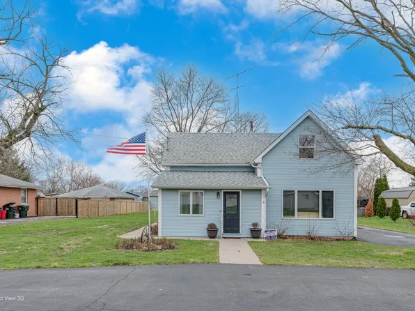 311 N Cedar St, Gardner, IL 60424