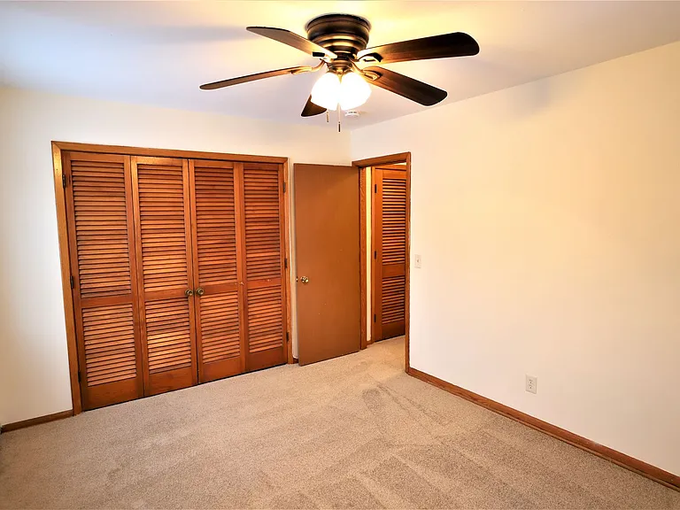 6526 Oliver Ave S — Photo 17