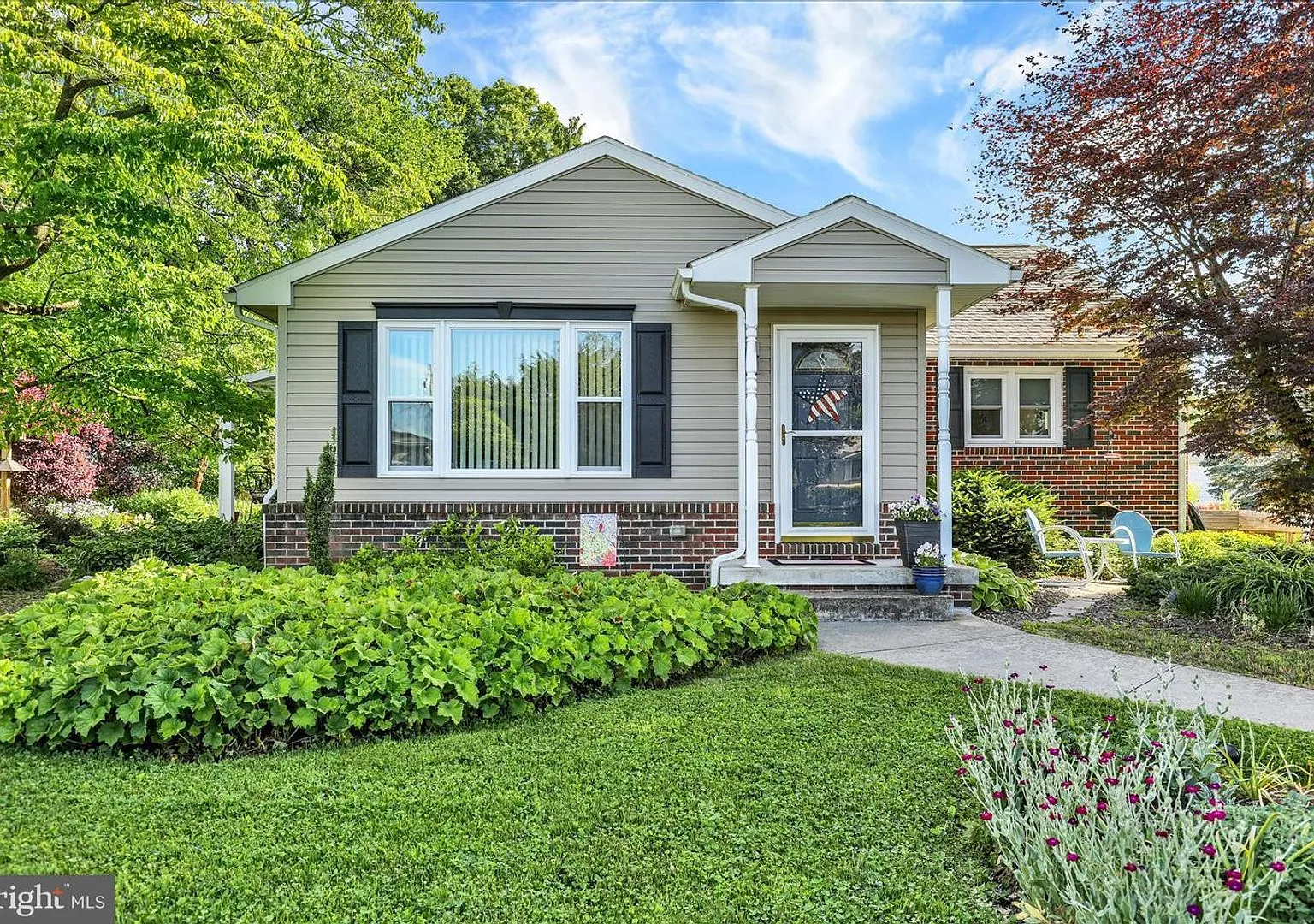 Charming 3-Bed, 2-Bath Home in Wernersville — Photo 1