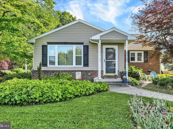 41 W College Ave, Wernersville, PA 19565