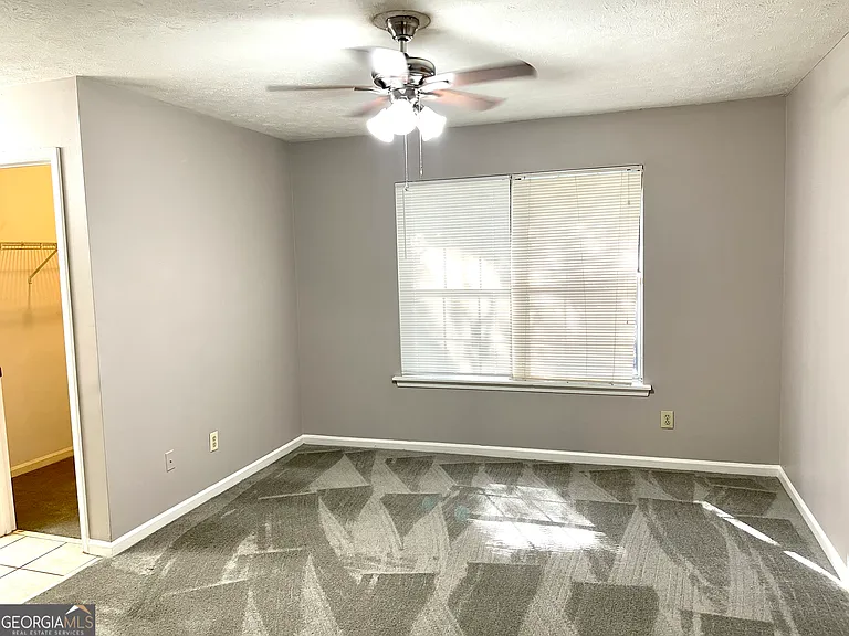 216 Sheraton Ct — Photo 12