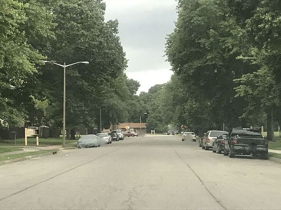4th image of 1432 E Tanners Creek Dr