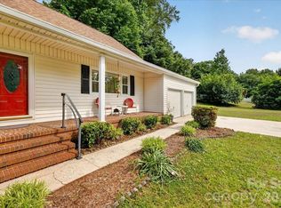 1303 Wildwood Dr, Kannapolis, NC 28081
