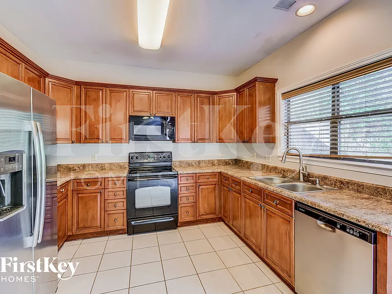 753 Forest Lakes Dr — Photo 7