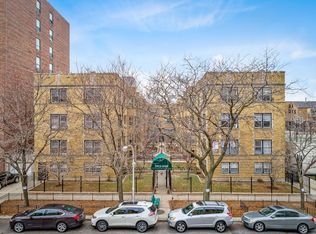 3912-28 N. Pine Grove, Chicago, IL 60613