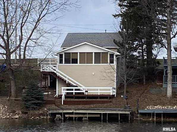 92 Lake Warren Dr, Monmouth, IL 61462