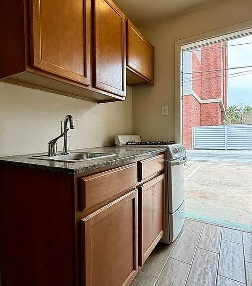 829 N 4th Ave #12 — Photo 12