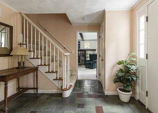4th image of 200 Underwood St