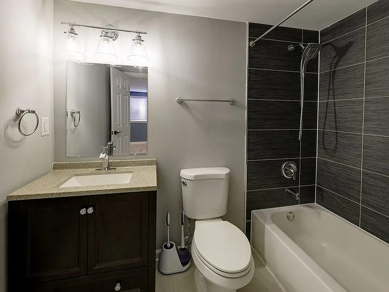 1932 3rd St NE #102 — Photo 35