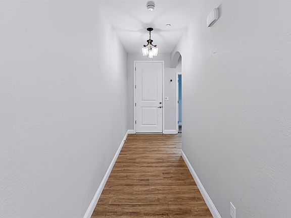4th image of 1140 Wasatch Dr