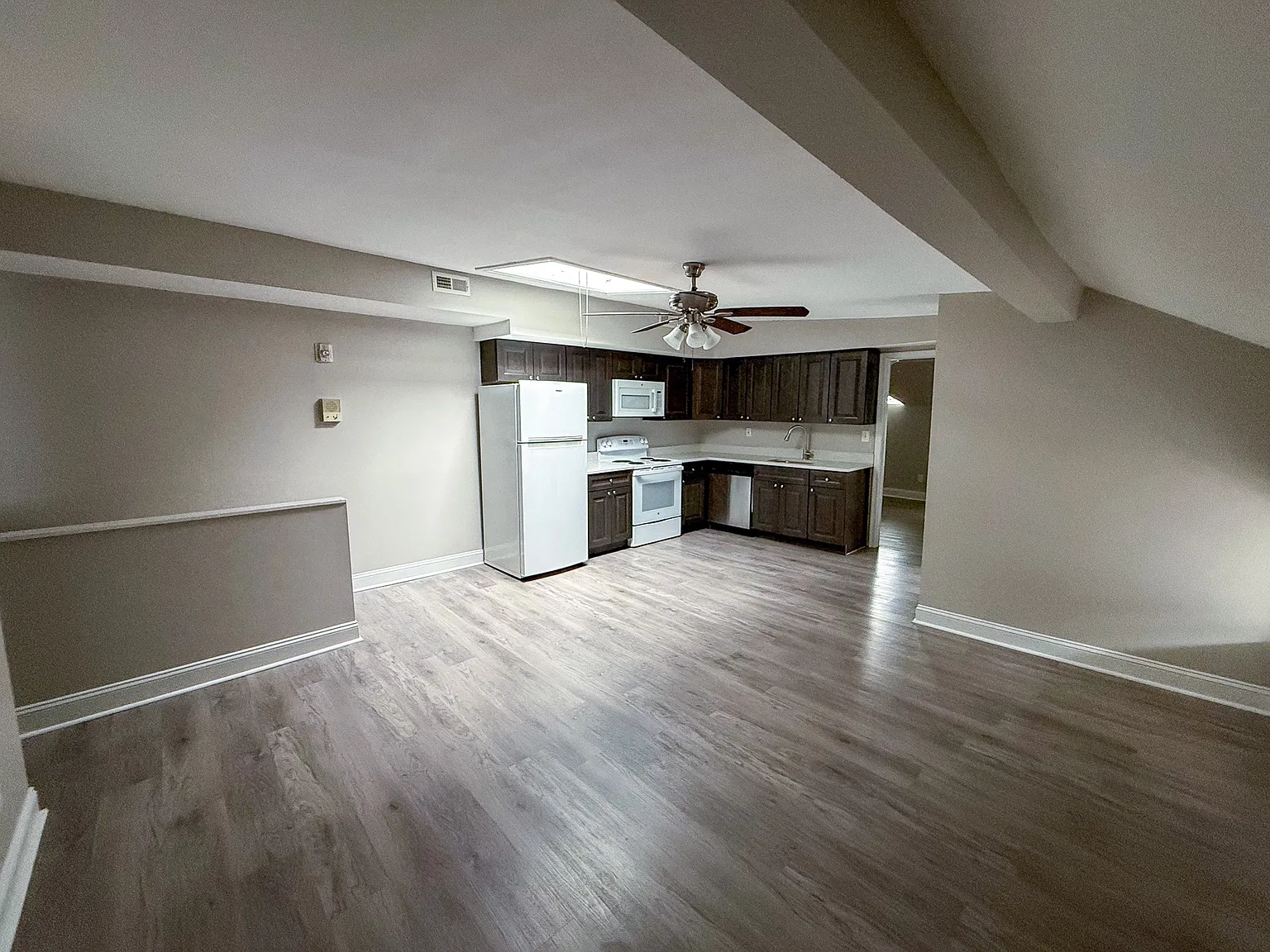 4040 Spruce St — Photo 1