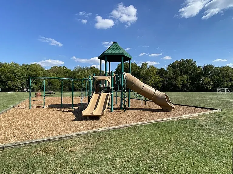 119 Stanton Hall Ln — Photo 15