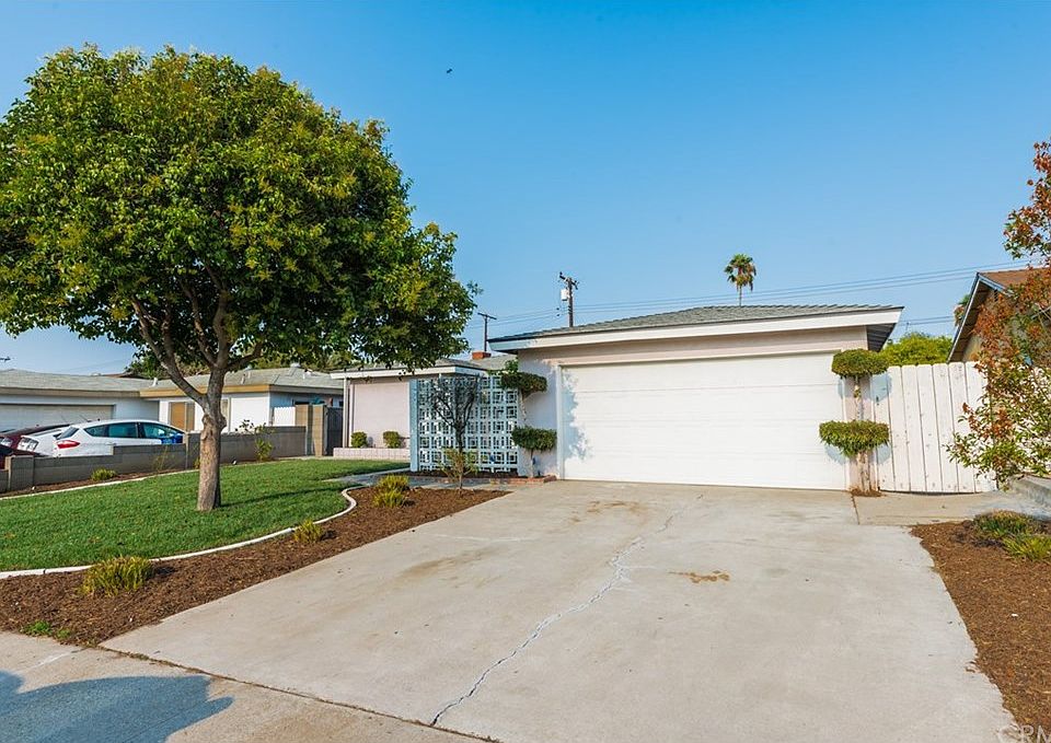 1st image of 1936 Bolanos Ave